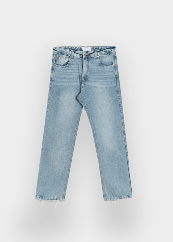 Jean straight Avenio Celeste
