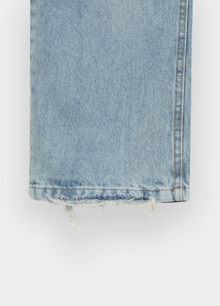 Jean straight Avenio Celeste