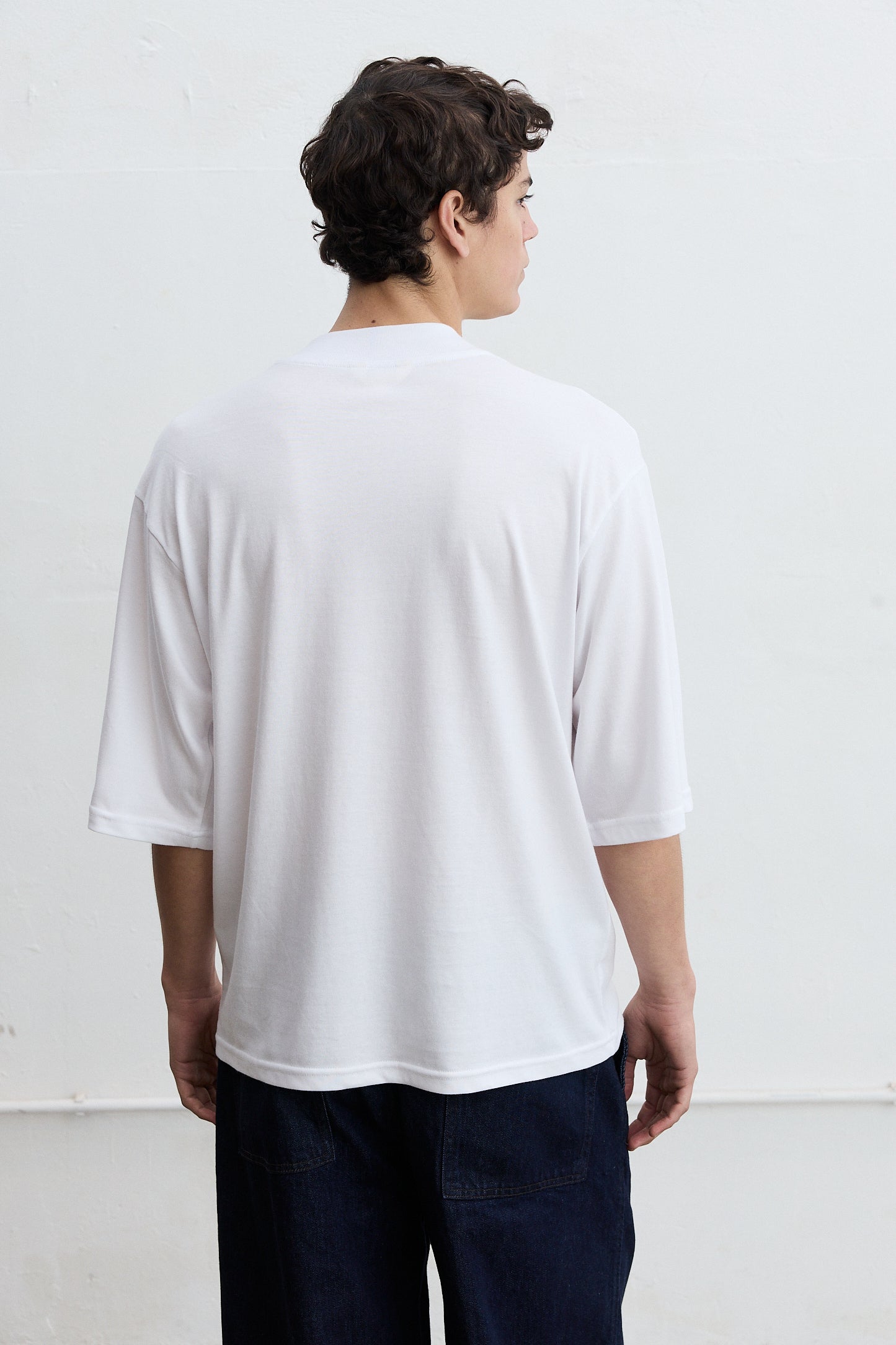 Remera cuello alto Biel