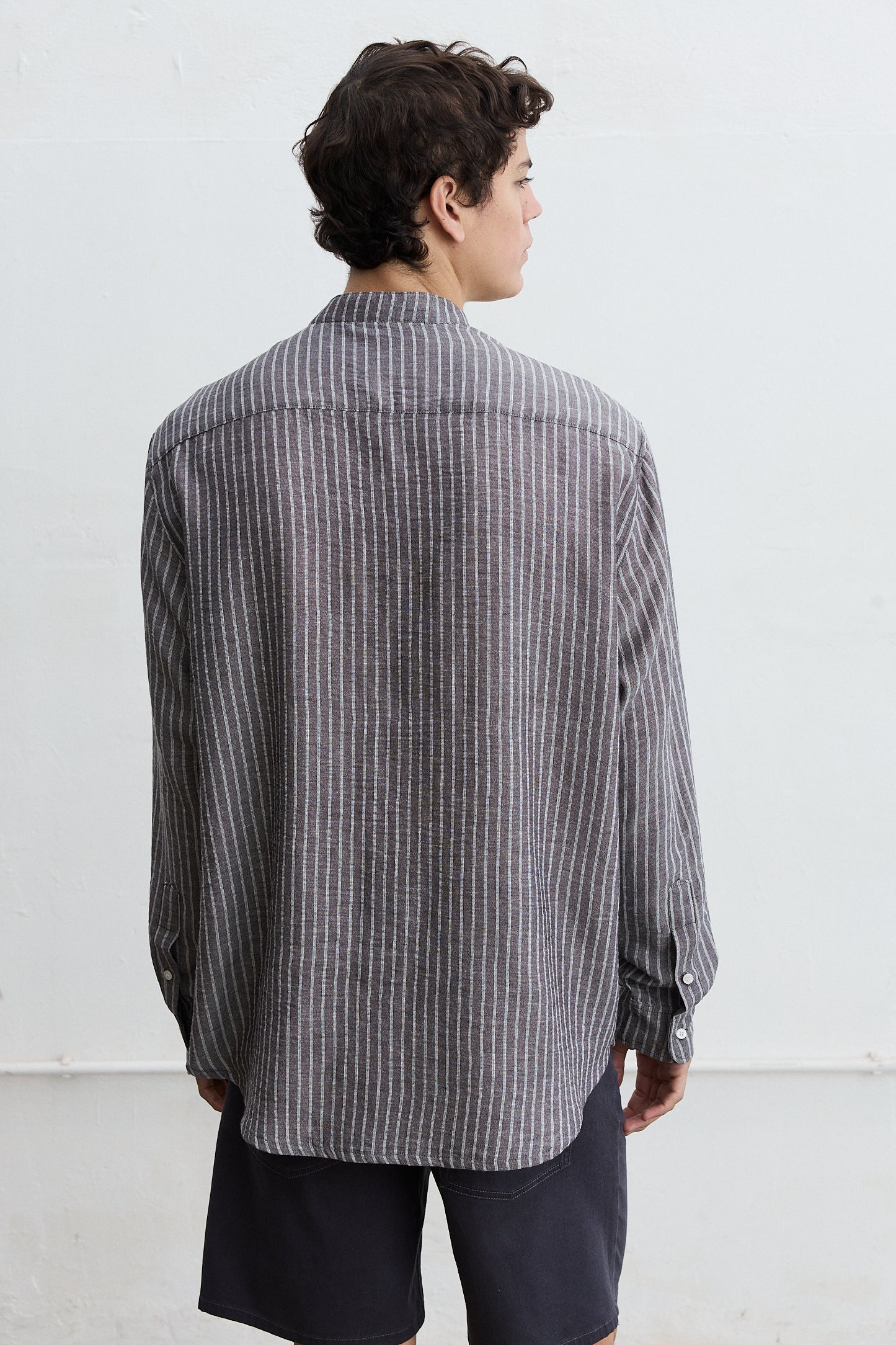 Camisa manga larga cuello mao Aliso