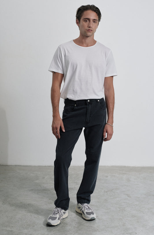 Jean straight Avenio Negro