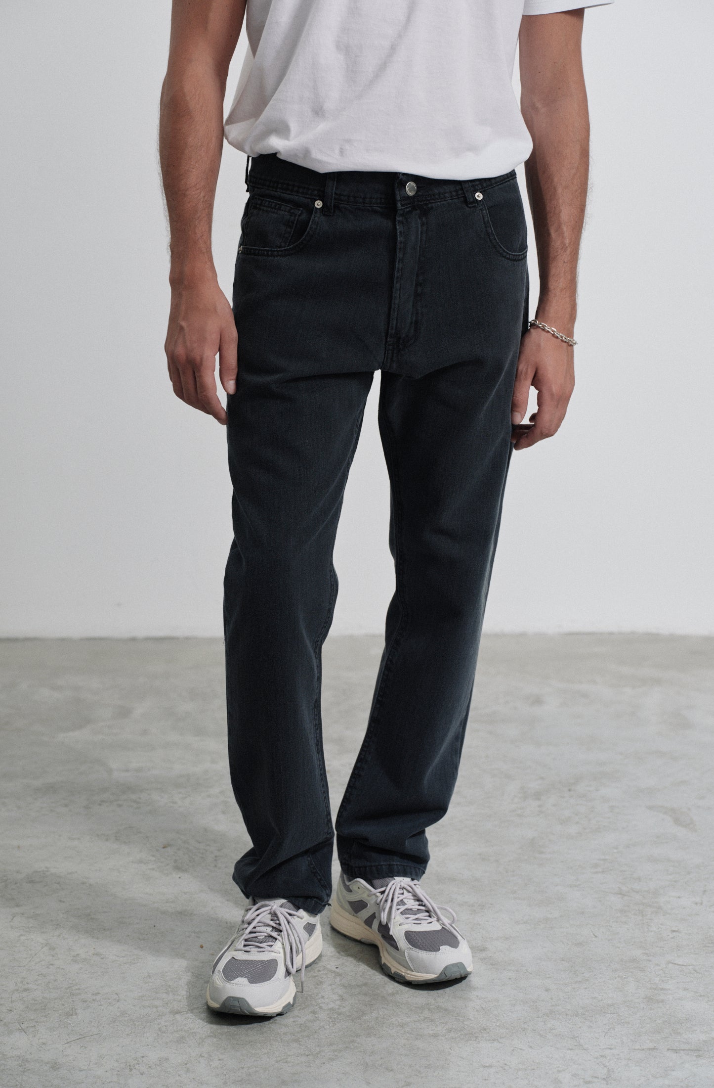 Jean straight Avenio Negro