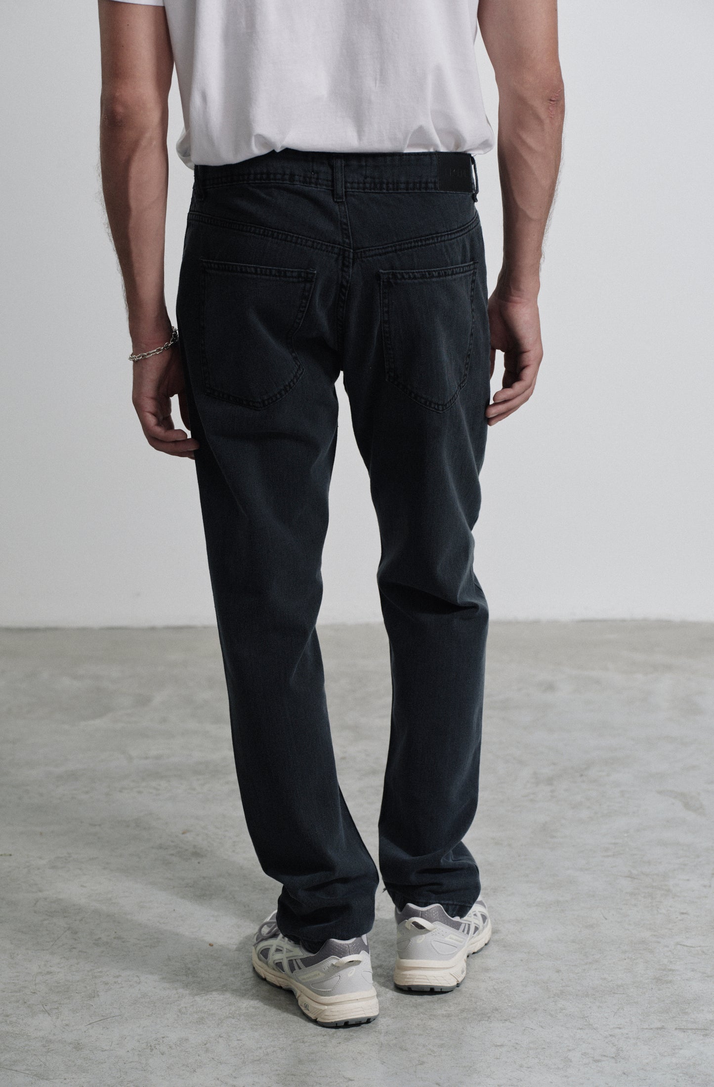 Jean straight Avenio Negro