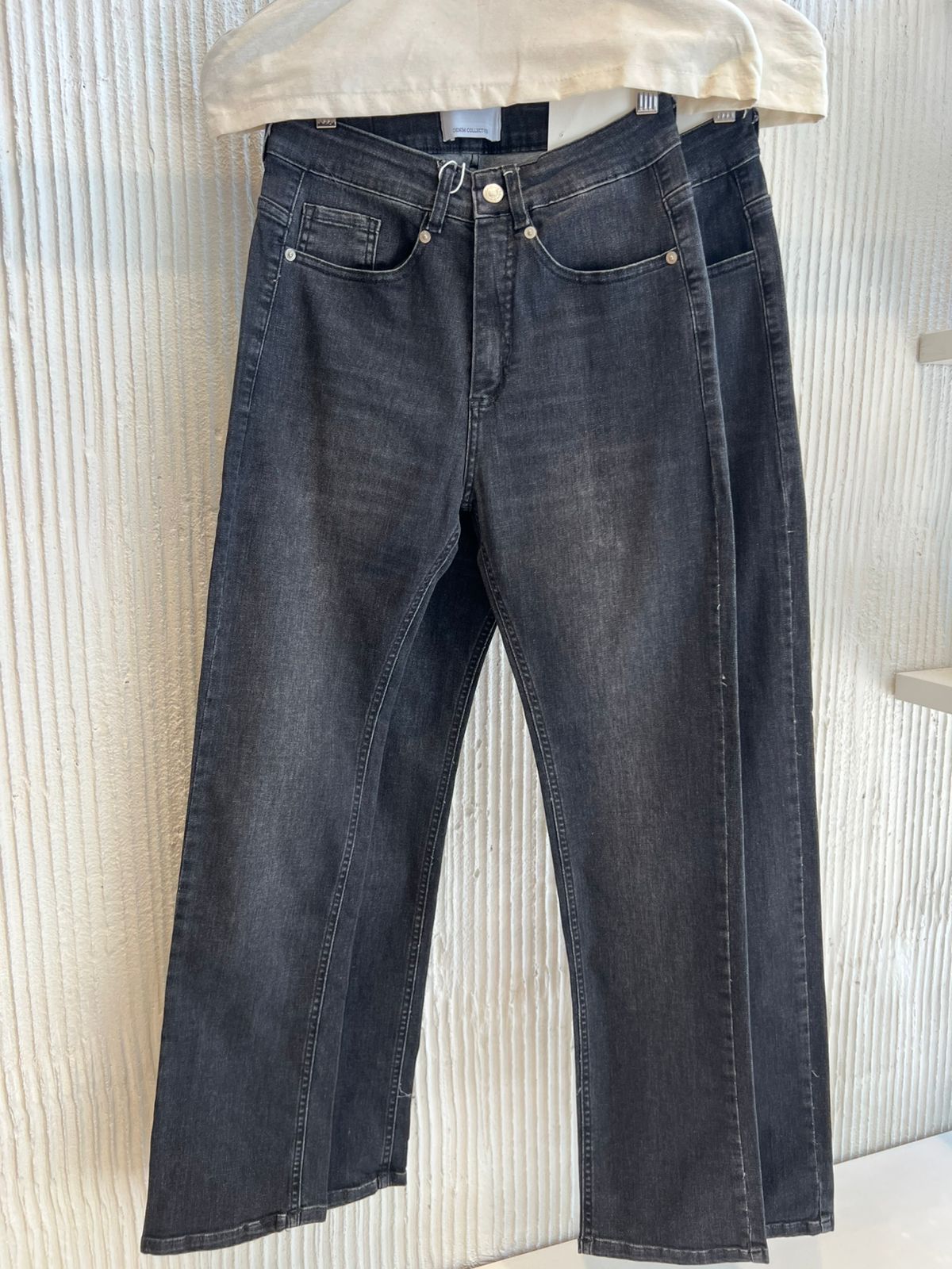 Jean slim Praga Gris