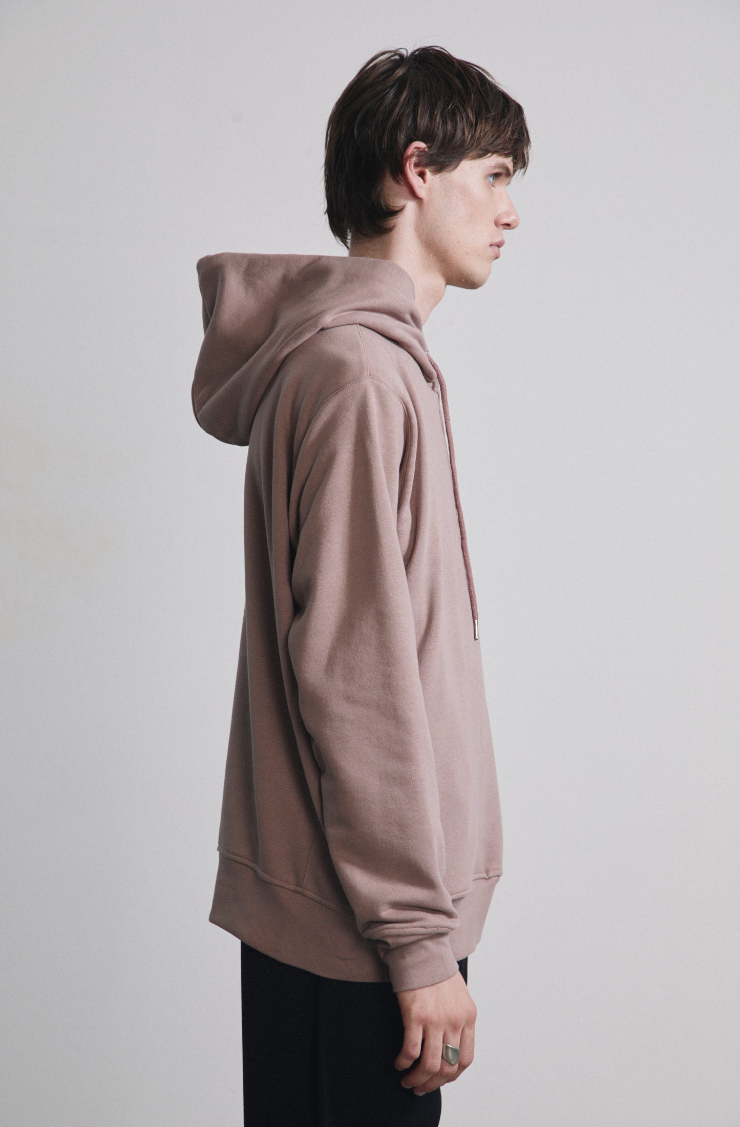 Hoodie con recorte Riga