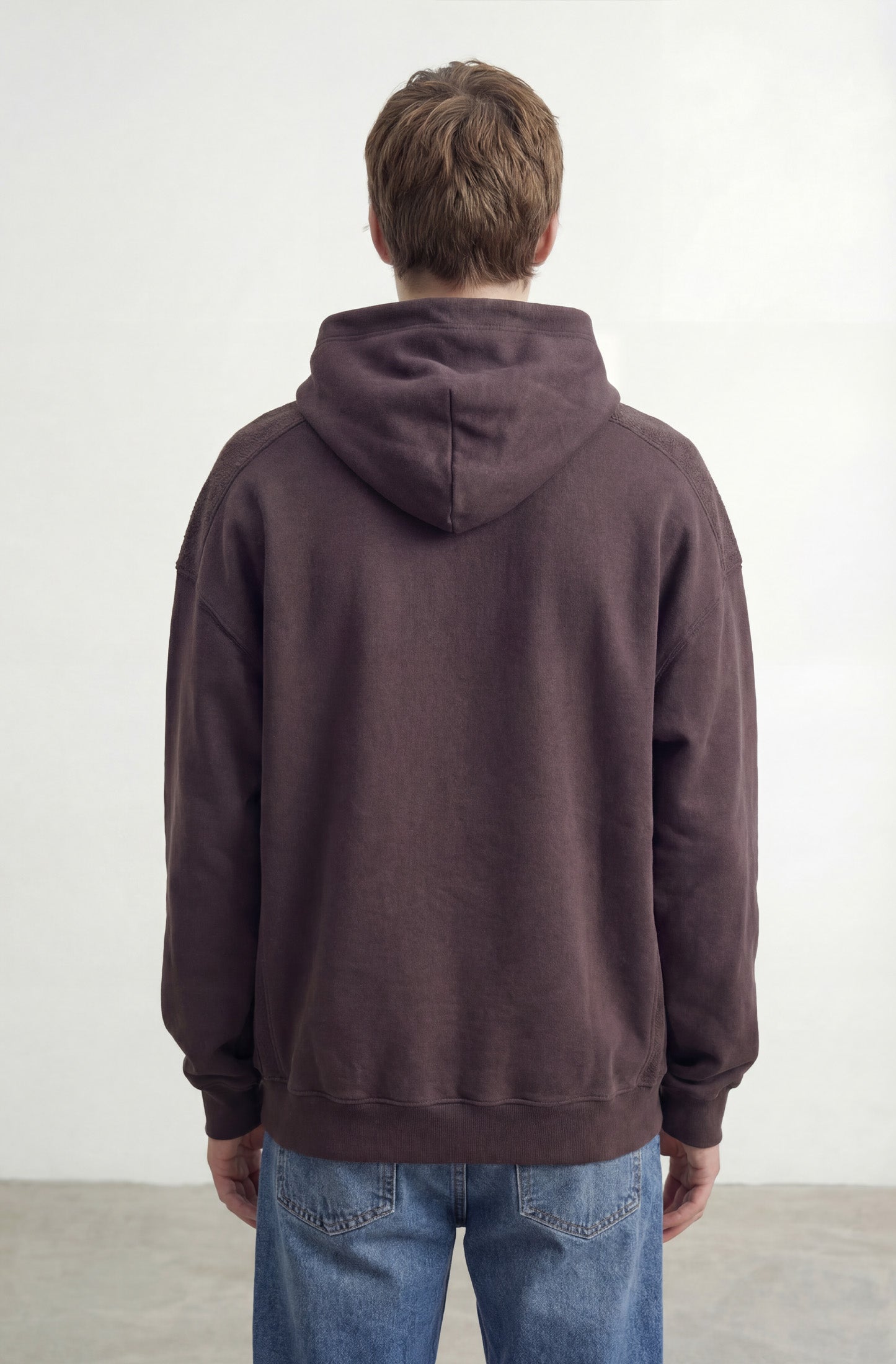 Hoodie Canguro Con Recortes Riga