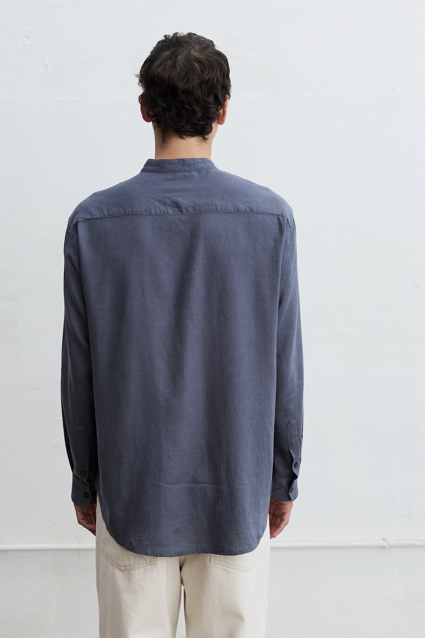 Camisa cuello mao Danubio