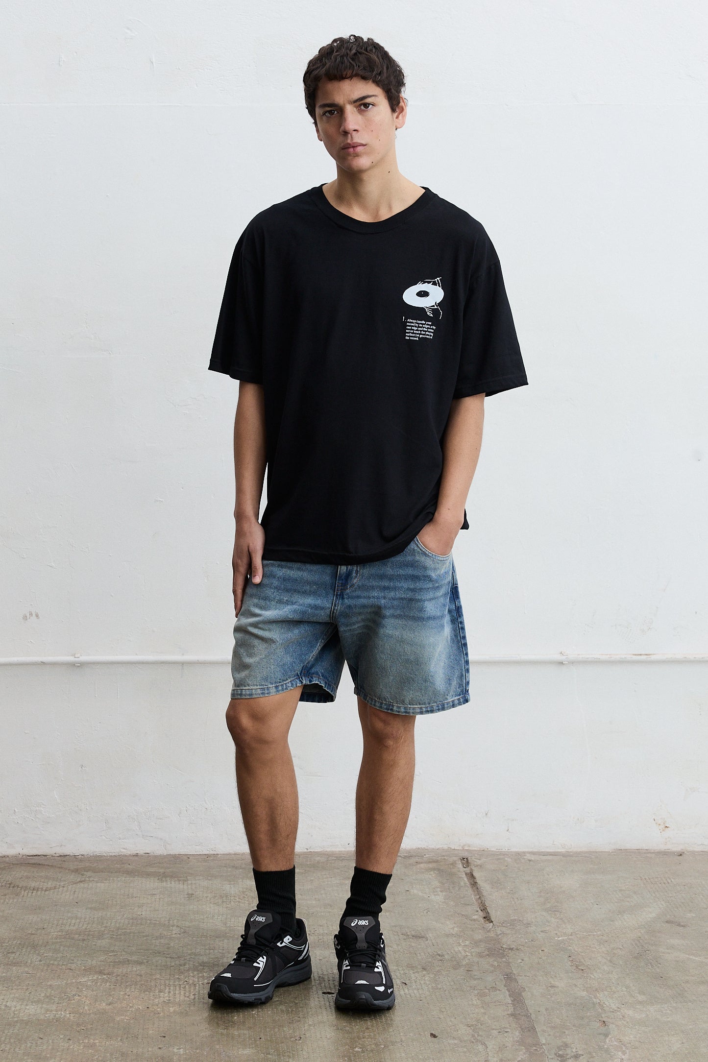 Remera oversize estampada Biel Music