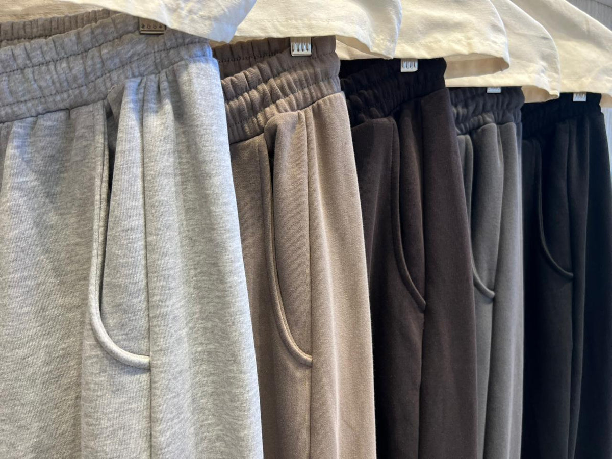 Jogger con recortes Riga
