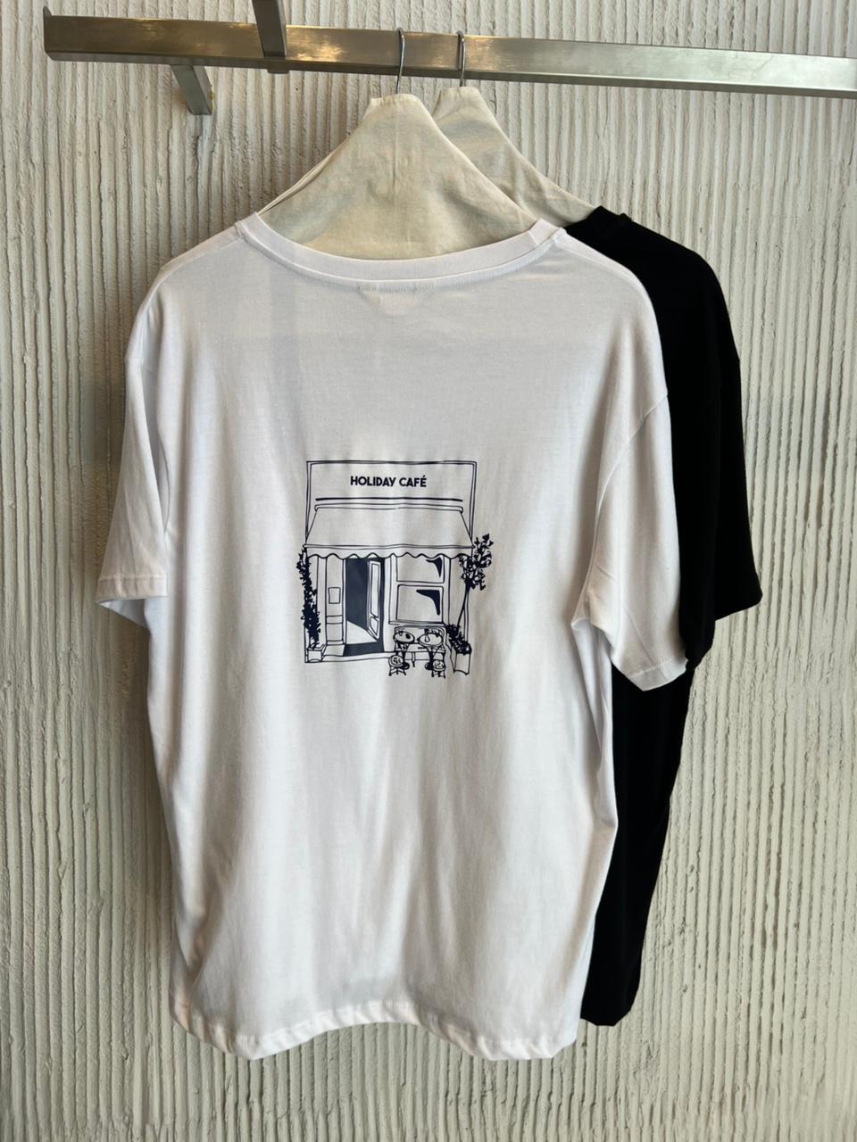Remera oversize estampada Biel Holiday Cafe